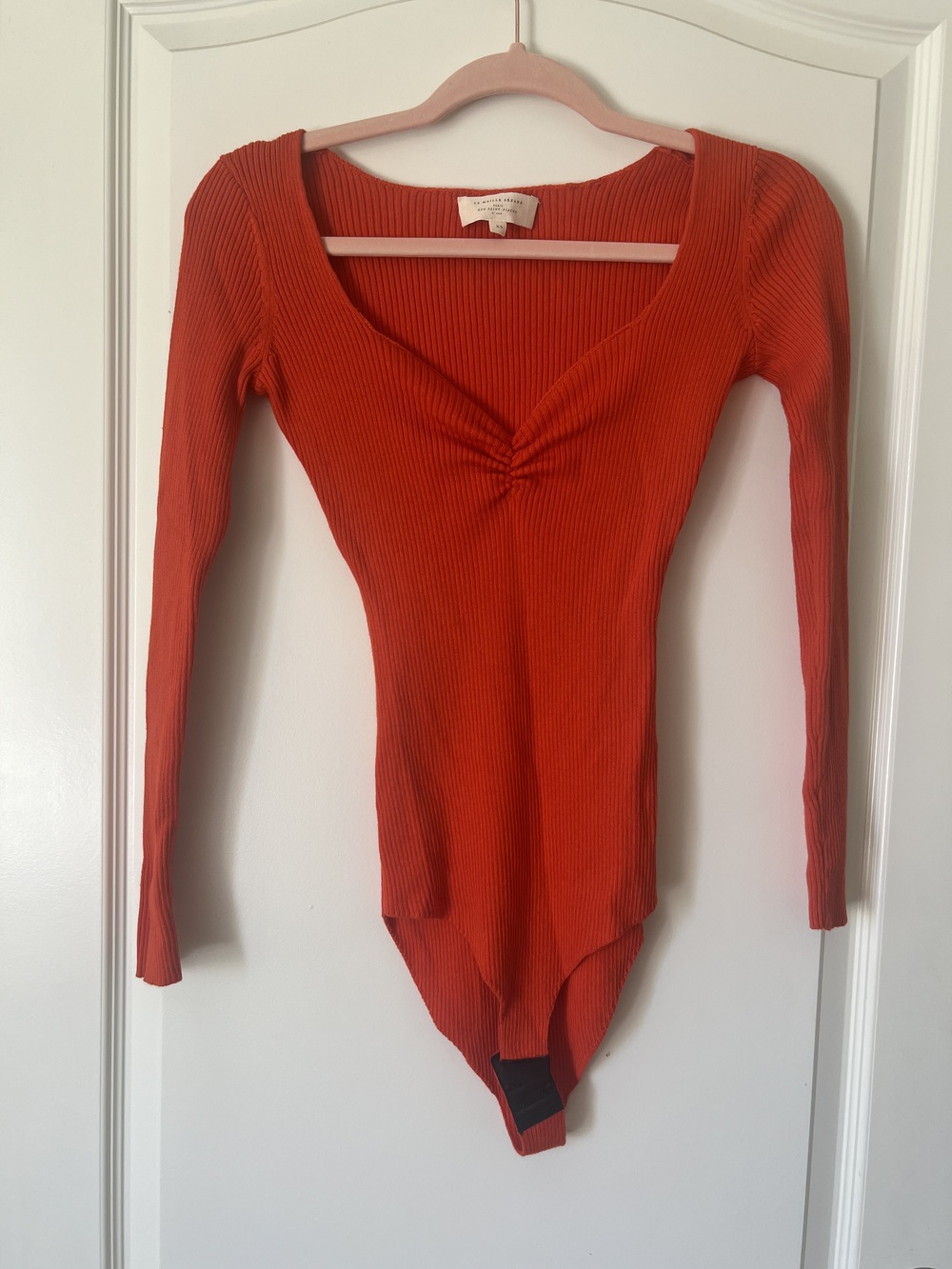 Sezane Jessie Bodysuit Rouge Orange. - Size XS